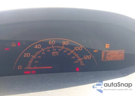 2010 Toyota Yaris z USA, uszkodzony, nr VIN JTDJT4K37A5313495